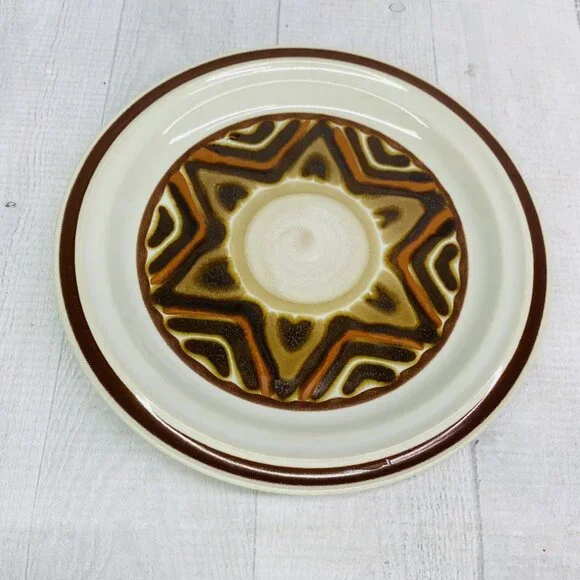 Vintage Acsons MONTEZUMA 8675 Oven Safe Beige Round Stoneware Salad Plates Set 4